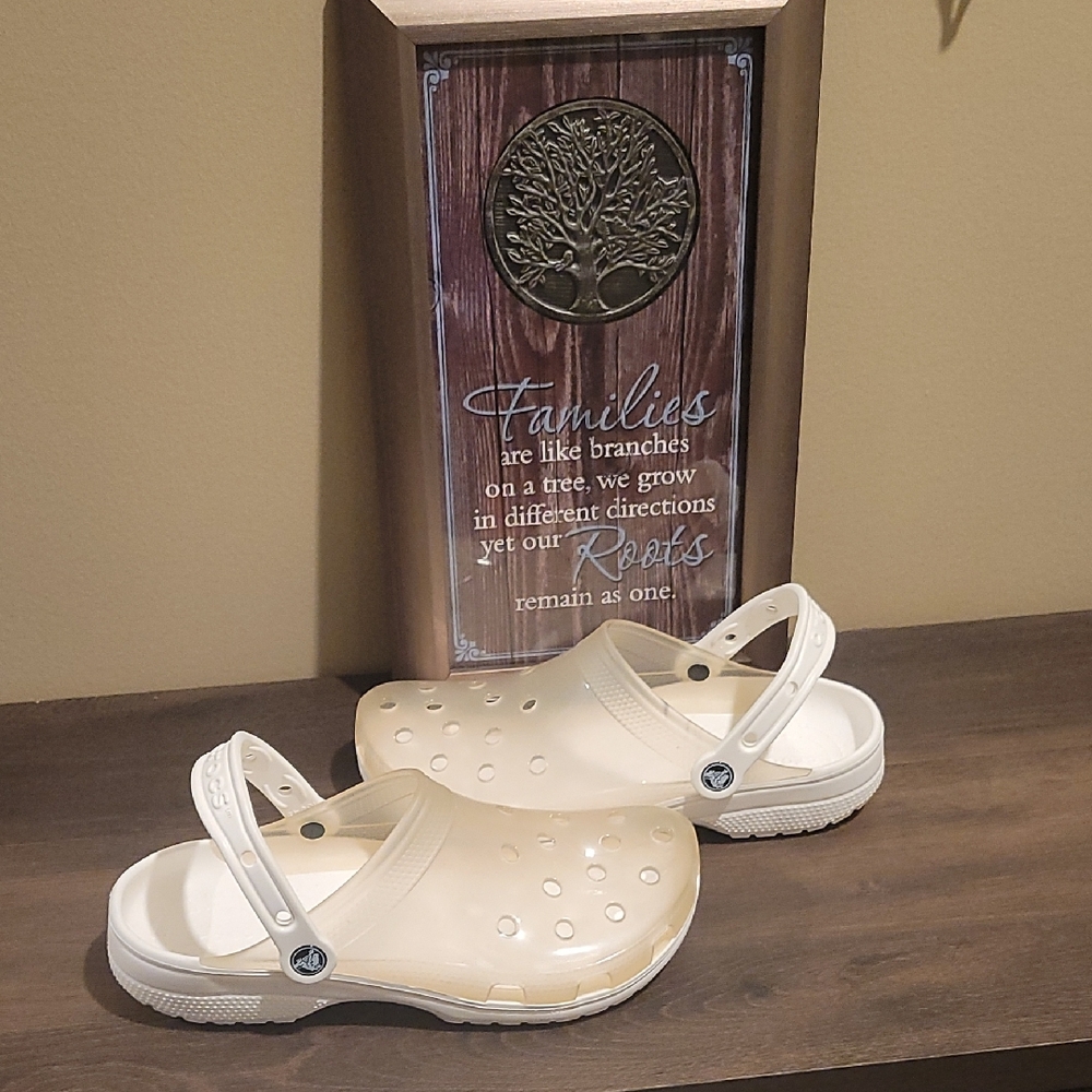 CROCS Classic White Comfort Clogs
